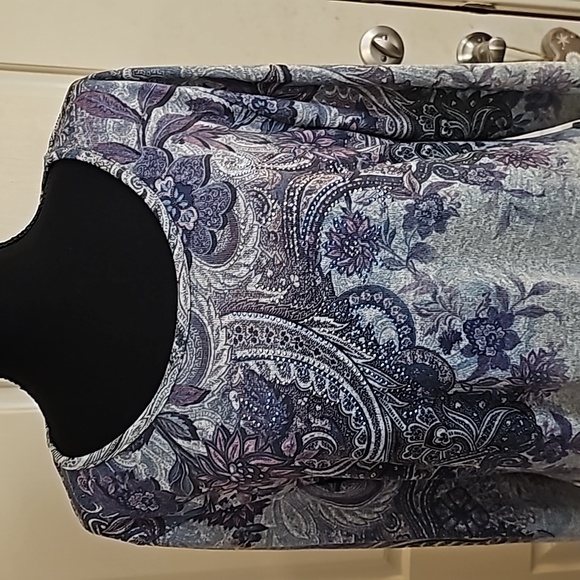 World Unity large Women's blouse NWOT - Picture 2 of 4